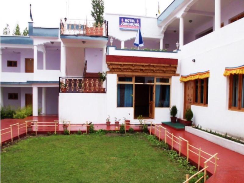 Hotel Jorchung Leh Exterior photo