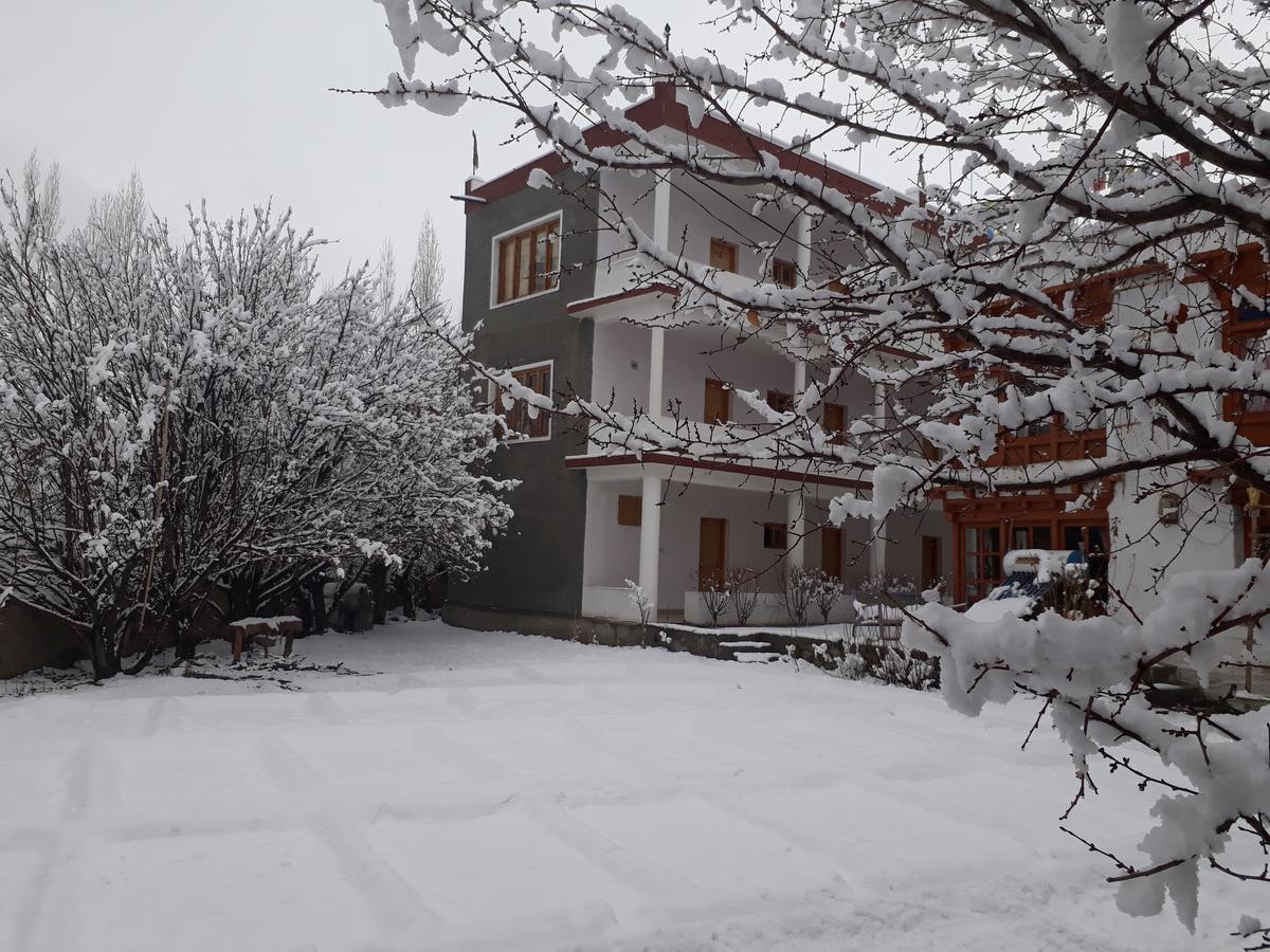 Hotel Jorchung Leh Exterior photo